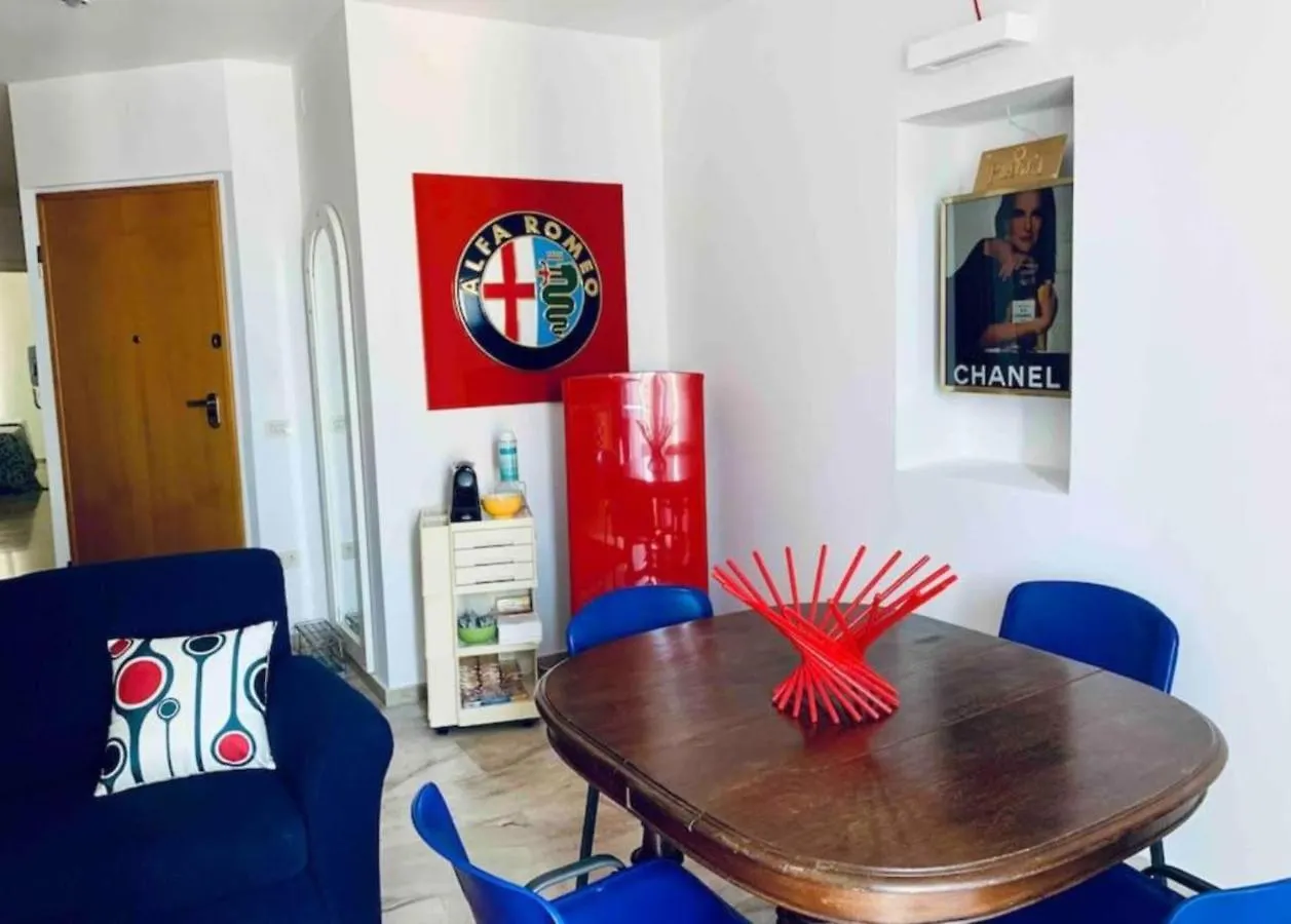 Appartamento Cagliari Centro Con Vista Sul Porto 0*,  Italy